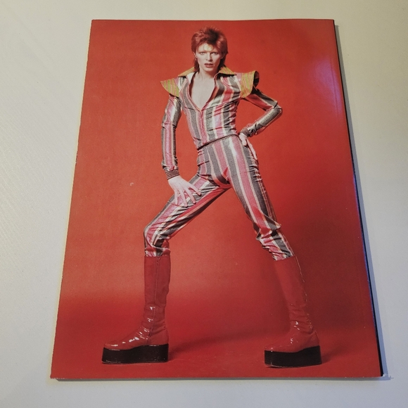 David Bowie: His Time On Earth - Time Magazine - Picture 2 of 5